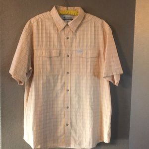 Columbia Short Sleeve Button Down Pocket Shitt